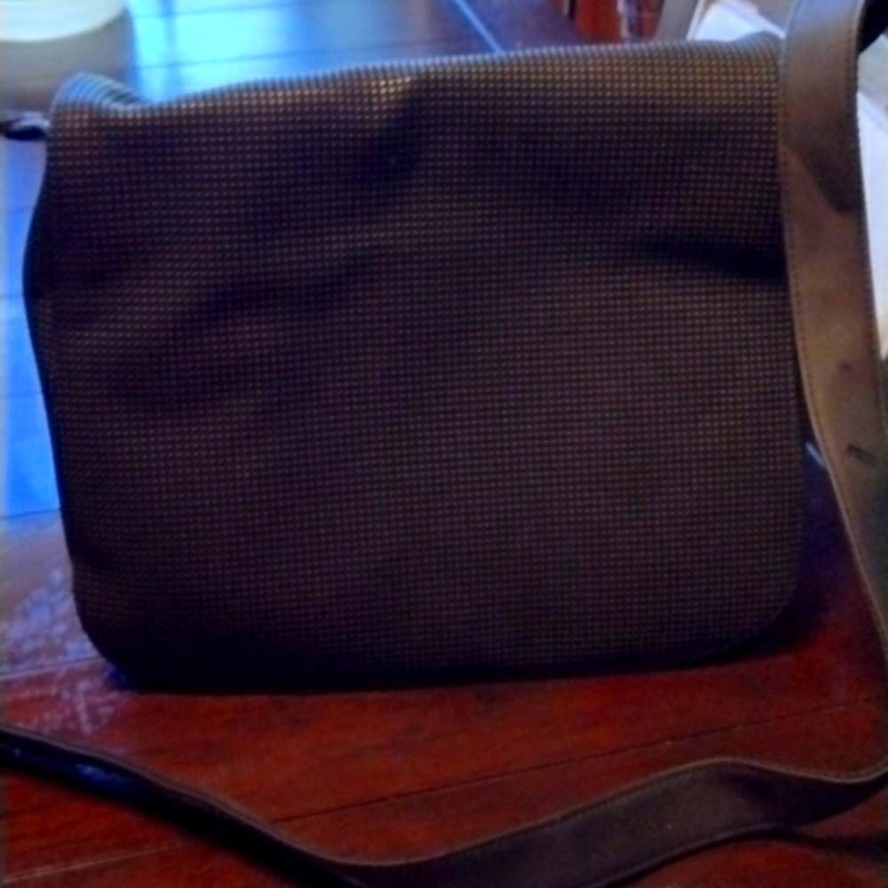 Urbanoxide purse